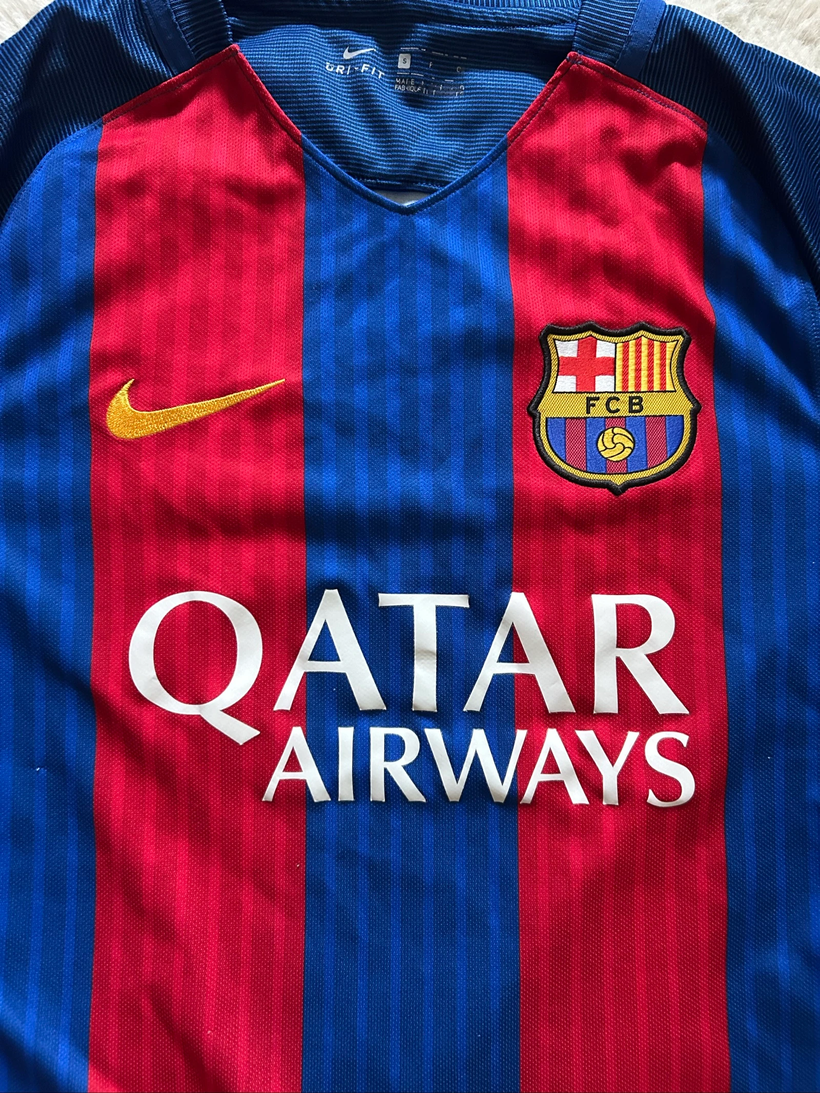 FC Barcelona 2016/2017 Jersey – Size S – photo 3